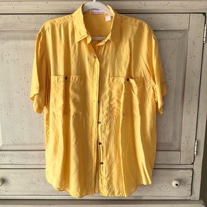 ☀️Andrew Sport sunshine yellow size medium 💯 % silk men shirt!!